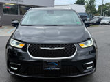 Used 2023 Chrysler Pacifica Touring-L image 2