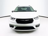 Used 2023 Chrysler Pacifica Limited image 2