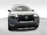 New 2025 Nissan Pathfinder Platinum image 2