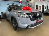Used 2023 Nissan Pathfinder Platinum image 3