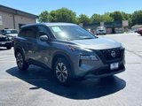 Used 2021 Nissan Rogue SV image 2