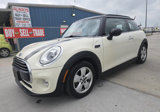 Used 2018 MINI Cooper 2-Door Hardtop image 2