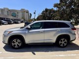 Used 2018 Toyota Highlander LE image 6