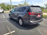 Used 2023 Chrysler Pacifica Touring-L image 3