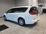 New 2026 Chrysler Pacifica Select image 4
