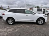 Used 2021 Buick Enclave Essence image 4