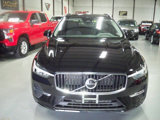 Used 2022 Volvo XC60 B5 Momentum image 2