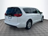 New 2026 Chrysler Voyager LX image 4