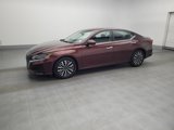 Used 2023 Nissan Altima 2.5 SV image 2