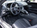 Used 2025 Aston Martin V8 Vantage Coupe image 2