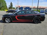 Used 2017 Dodge Charger SXT image 2