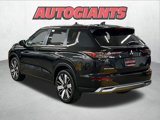 New 2025 Mitsubishi Outlander SE image 6