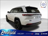 New 2025 Jeep Grand Cherokee Altitude image 6