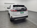 Used 2021 Ford Edge SEL w/ Convenience Package image 6