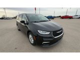 Used 2023 Chrysler Pacifica Touring-L image 2