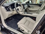 Used 2025 Volvo V90 B6 Cross Country Ultra image 2