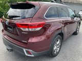 Used 2017 Toyota Highlander Limited Platinum image 4