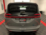 Used 2022 Chrysler Pacifica Limited image 5