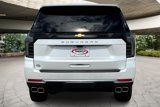 New 2025 Chevrolet Suburban High Country image 4