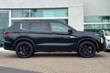 New 2025 Mitsubishi Outlander SEL image 3
