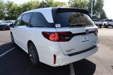 Used 2025 Honda Odyssey Touring image 3