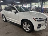 Used 2022 Volvo XC60 B5 Momentum image 4