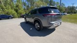 New 2025 Nissan Pathfinder SL image 6