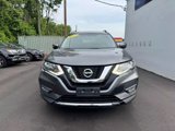 Used 2017 Nissan Rogue SV image 2