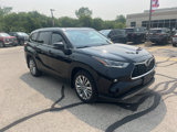 Used 2023 Toyota Highlander Platinum image 3