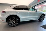 Certified 2025 Porsche Macan image 6