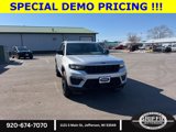 New 2025 Jeep Grand Cherokee Limited w/ Luxury Tech Group II image 3