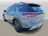 New 2025 Nissan Pathfinder Platinum image 3