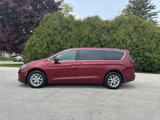 Used 2023 Chrysler Pacifica Touring-L image 3