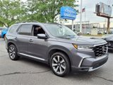 Used 2025 Honda Pilot Elite image 3
