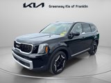 Used 2023 Kia Telluride EX w/ EX Captain's Chair Package image 3