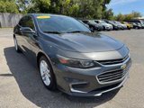 Used 2017 Chevrolet Malibu LT image 3