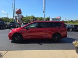 New 2026 Chrysler Pacifica Limited image 5