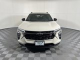 New 2026 Chevrolet Trax RS w/ Driver Confidence Package image 2