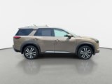New 2025 Nissan Pathfinder Platinum image 4