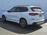 Used 2021 BMW X5 xDrive40i w/ M Sport Package image 3