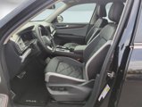 New 2025 Volkswagen Atlas Peak Edition SE image 4