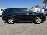 Used 2021 Toyota Highlander LE image 4