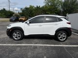 Used 2022 Hyundai Kona SEL image 2