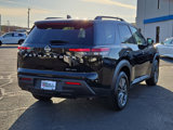 Used 2024 Nissan Pathfinder SV image 5
