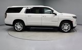 Used 2024 Chevrolet Suburban High Country w/ Advanced Technology Package image 5
