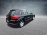 Used 2017 Volkswagen Tiguan S image 4