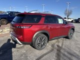 New 2025 Nissan Pathfinder SL w/ SL Premium Package image 3