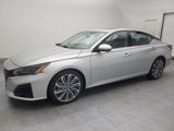 Used 2023 Nissan Altima 2.5 SL image 2