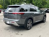 New 2025 Nissan Pathfinder Platinum image 4