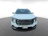 Used 2024 GMC Terrain SLT image 4